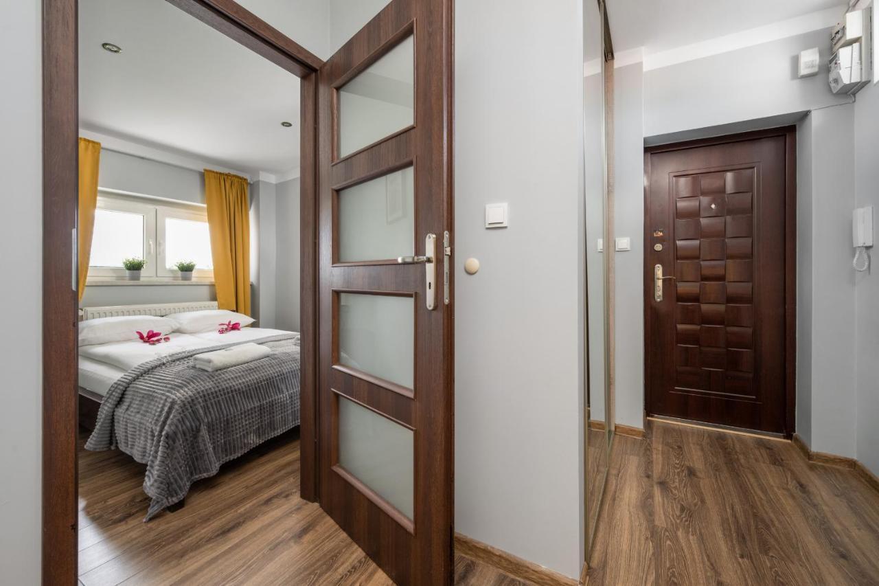 Market Square Corner Apartment Kuznicza By Noclegi Renters Breslavia Exterior foto
